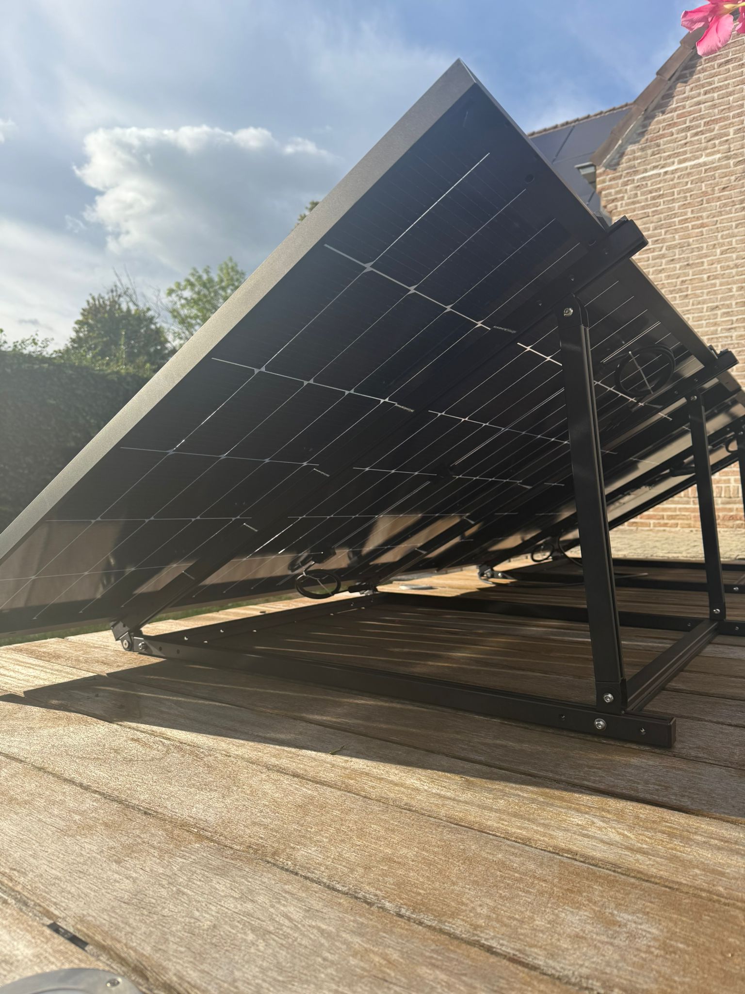 PLUG & PLAY ZONNEPANELEN SET + BATTERIJ