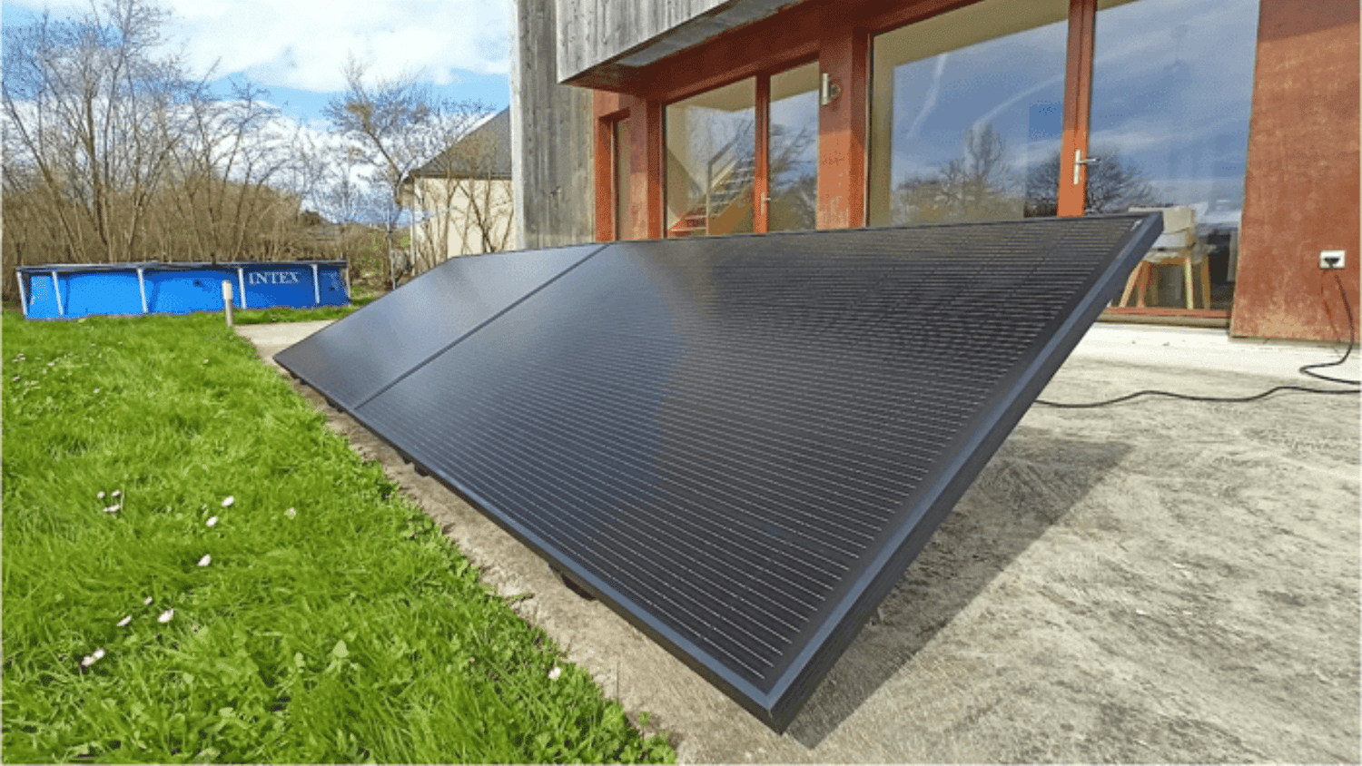 Vreg zet het licht op groen om stekkerzonnepanelen te gebruiken in Vlaanderen