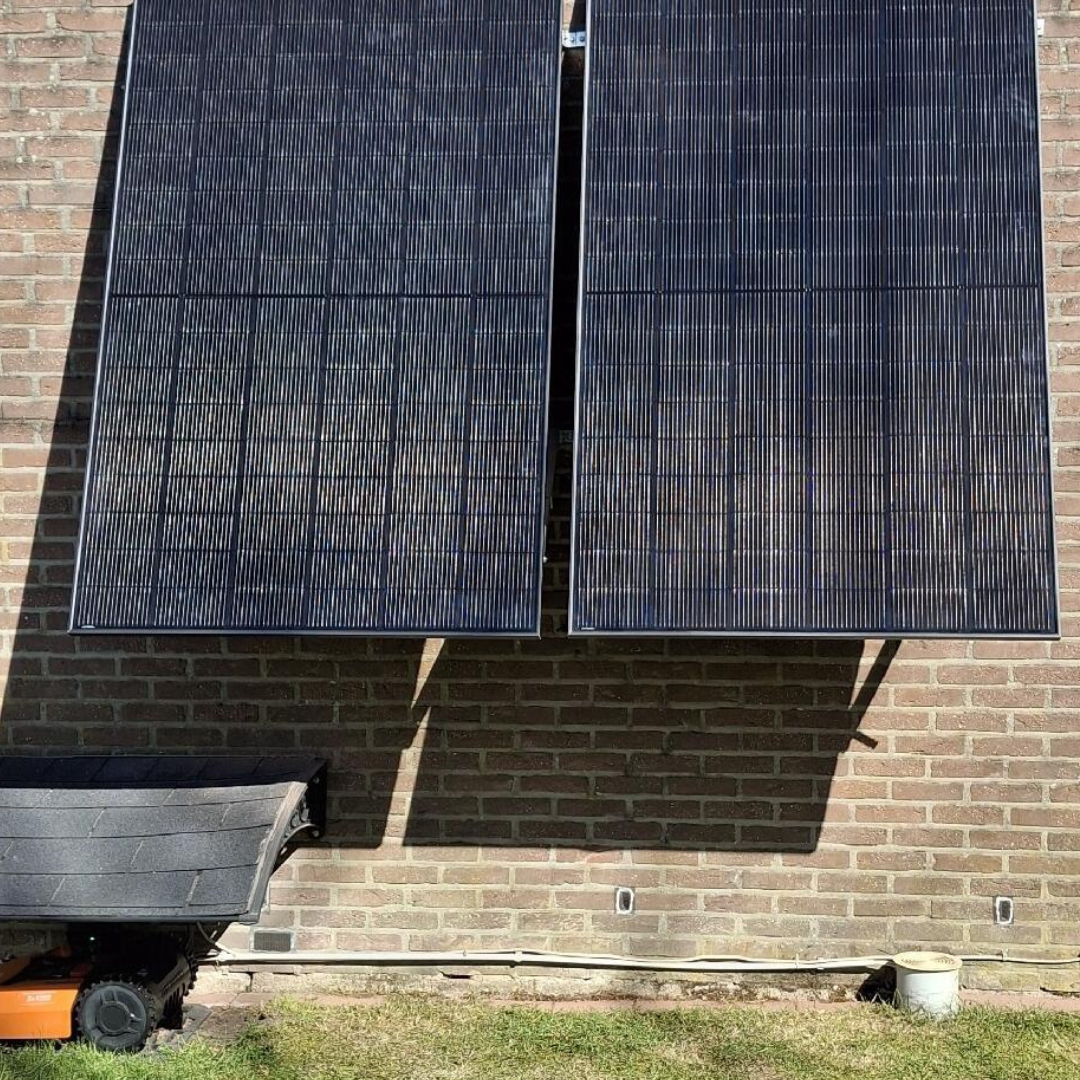 PLUG & PLAY ZONNEPANELEN SET  2 PANELEN - 880 WP SELECTED